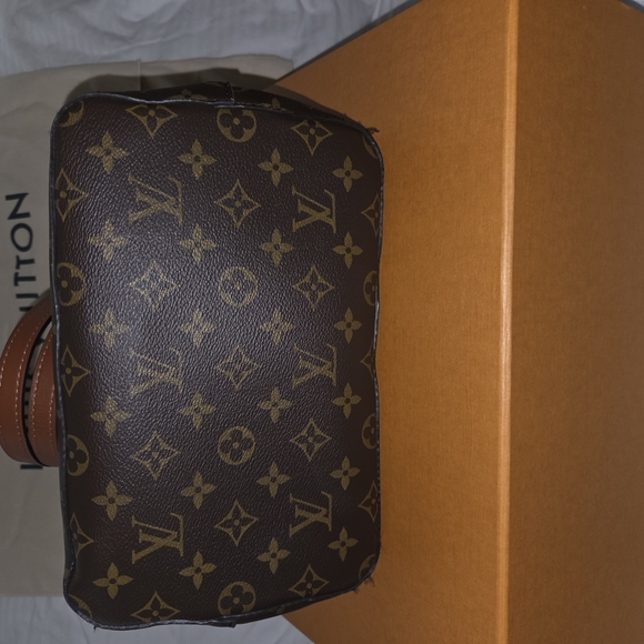 Louis Vuitton Caramel Neonoe Monogram Purse - Picture 7 of 8